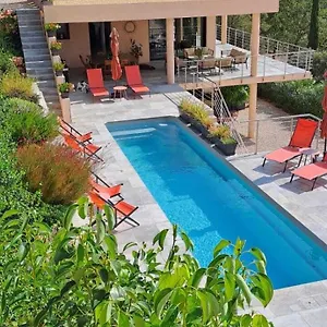 https://les-hauts-du-peireguier.fr-provencehotel.com